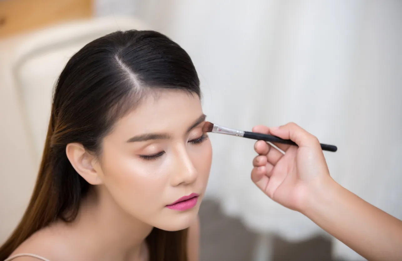 Say Goodbye to Meltdowns: Long-Lasting Party Makeup Secrets