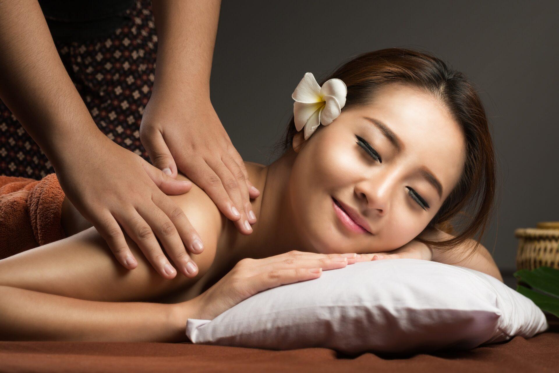 Thai massage in kolkata