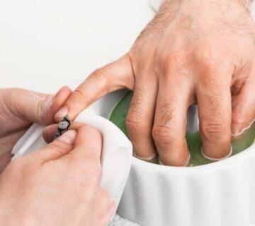 A Complete Guide To Perform Manicure For Men